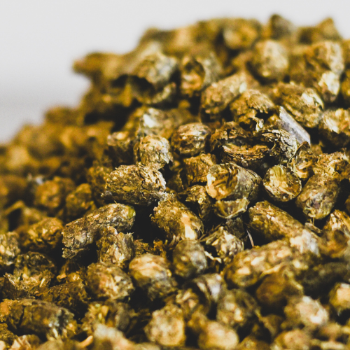 Close up of a pile of Pellebed pellets